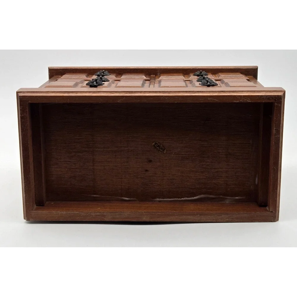 Vintage Tundra Wooden Jewelry Box Chest Brown 4-Drawer Musical Taiwan Labeled